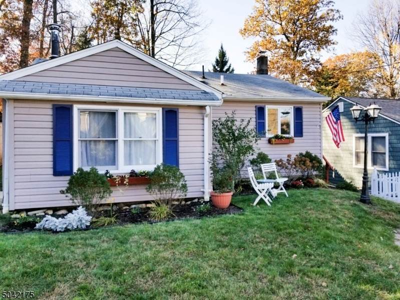 13 Cove Rd - Photo 1