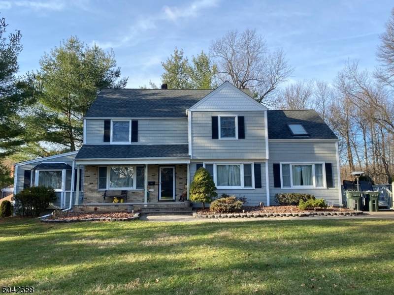 35 Derby Ln - Photo 1