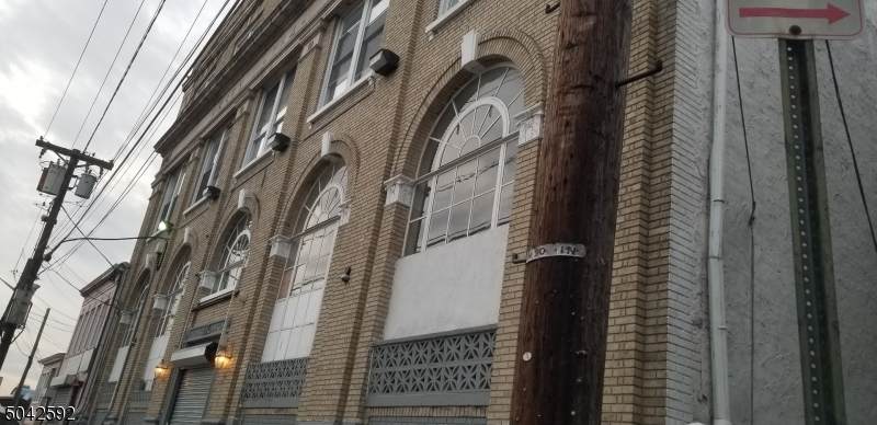 43 Washington Ave - Photo 1