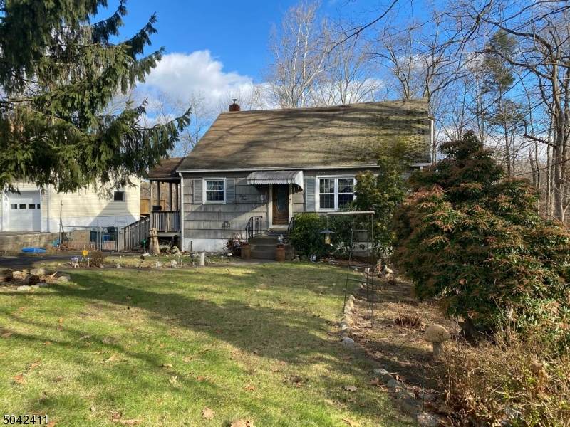 88 Roosevelt Blvd - Photo 1