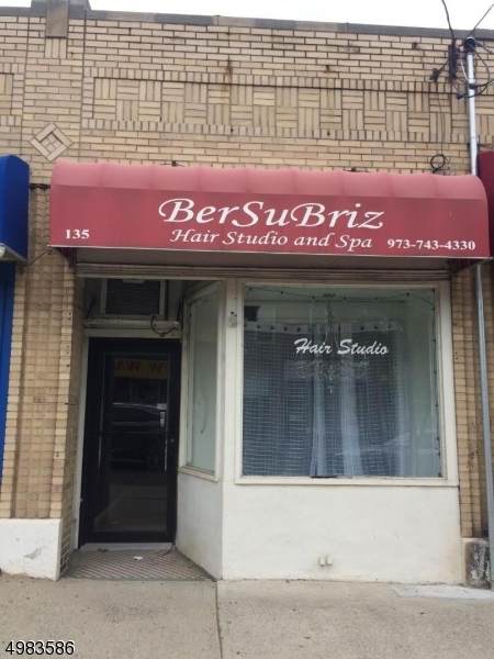 131 Franklin St - Photo 1