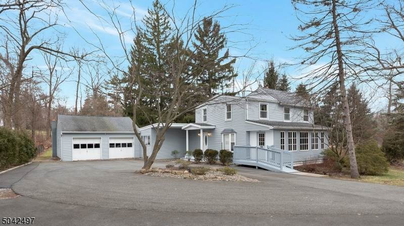 611 208 HWY - Photo 1