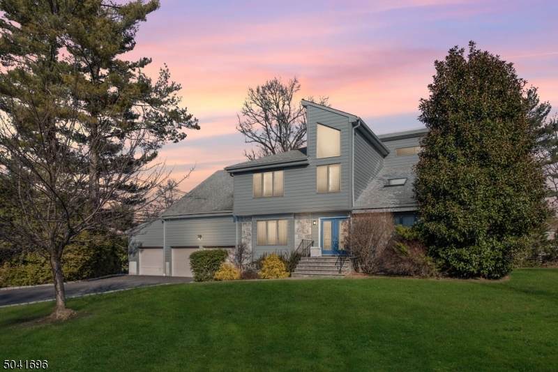 1 Decker Ln - Photo 1