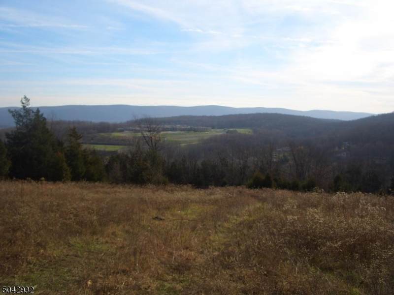 2 Vernon View Drive West - Photo 1