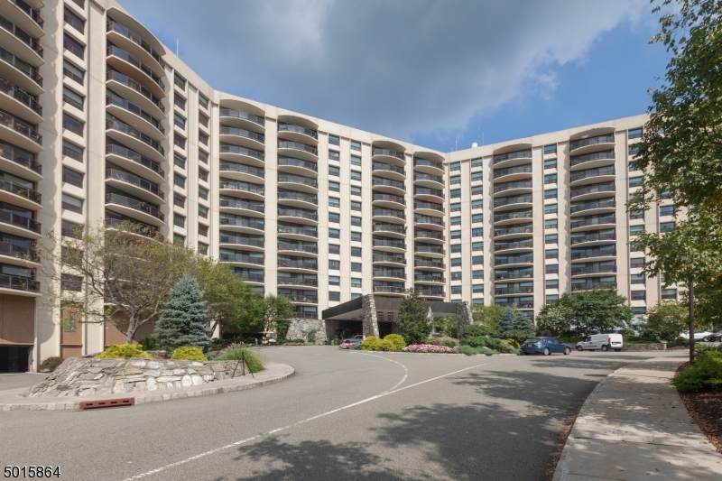 2 Claridge Dr - Photo 1