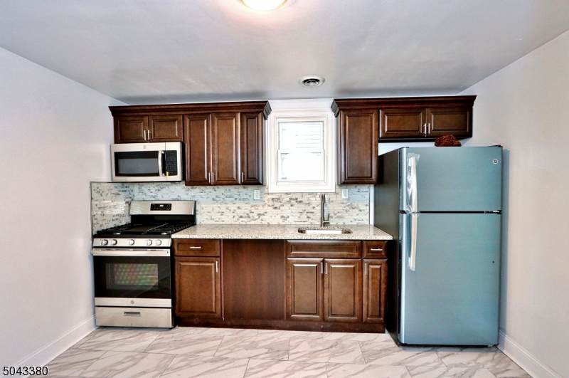 257 Avon Ave - Photo 1