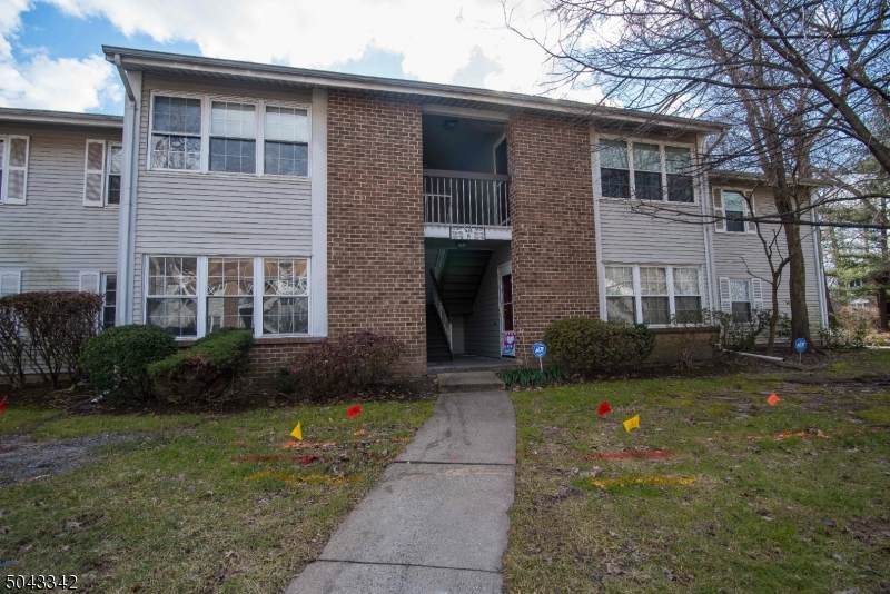 106 Pennsylvania Way - Photo 1