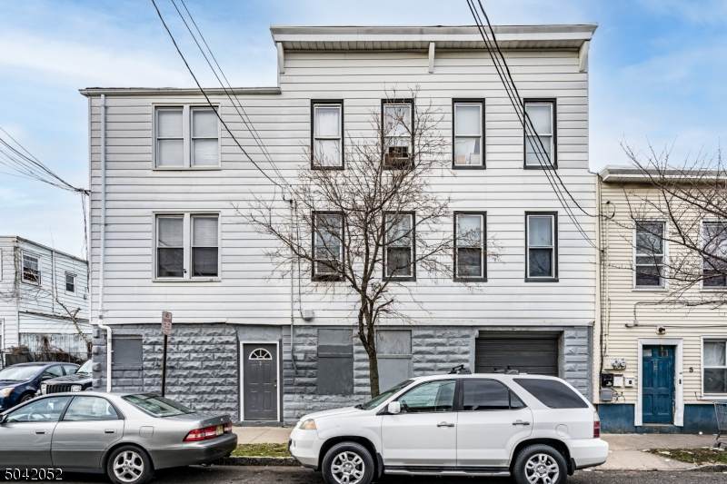 11 Columbus St - Photo 1