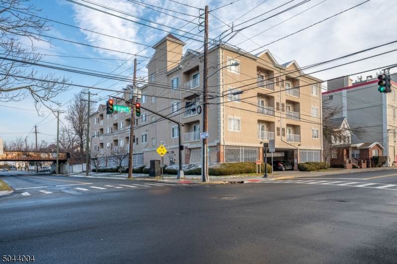 349 West Grand St - Photo 1