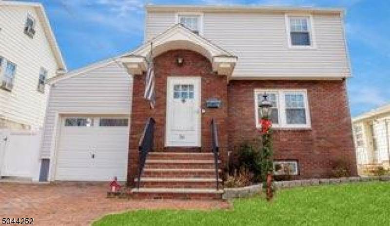 56 Cheever Ave - Photo 1