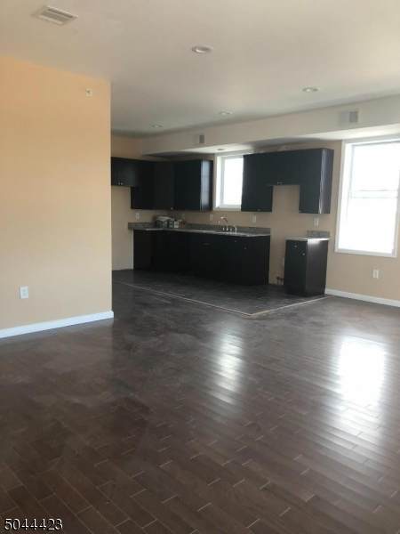 841 Elizabeth Ave 303 - Photo 1