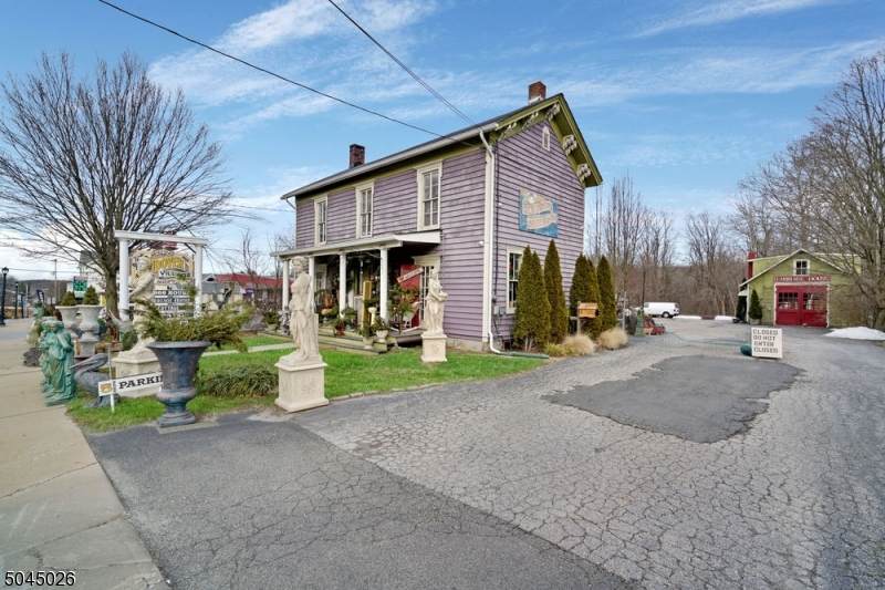 122 Main St - Photo 1