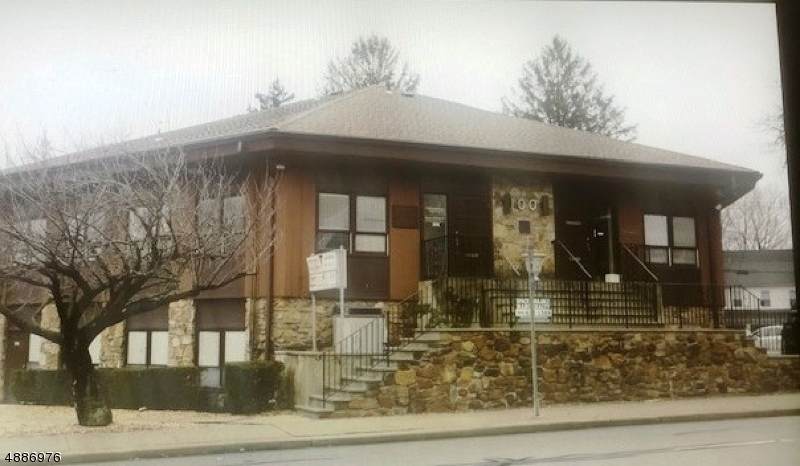 100 Northfield Ave - Photo 1