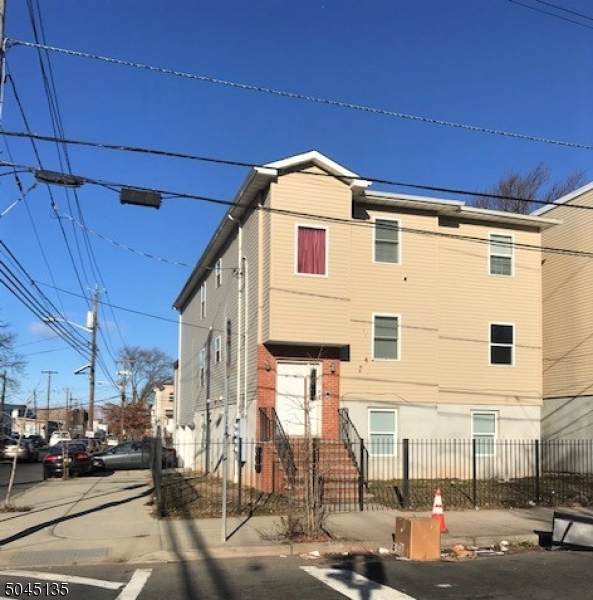 107 Fabyan Pl - Photo 1