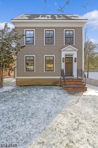 12 Budd St - Photo 1