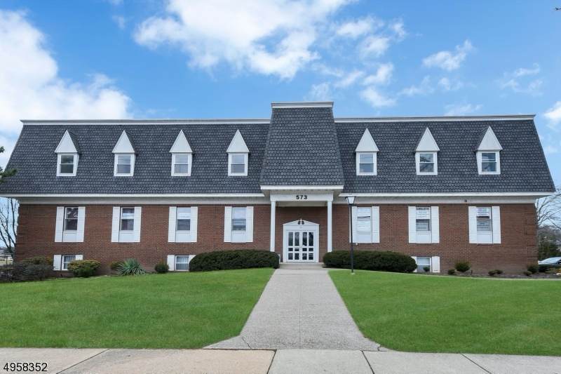 573 Valley Rd, Suite 9C - Photo 1
