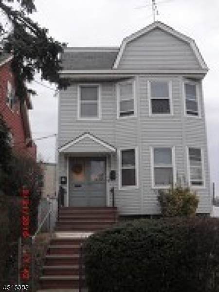 602 Chancellor Ave - Photo 1