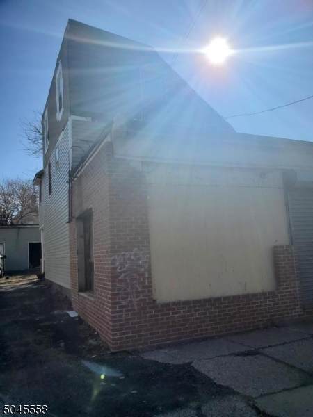 145 3RD ST - Photo 1