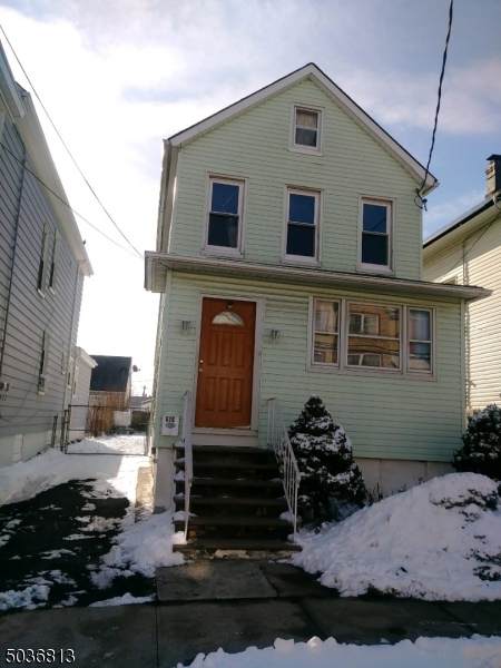 626 Montgomery St - Photo 1