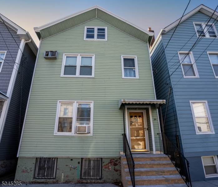 64 New York Ave - Photo 1