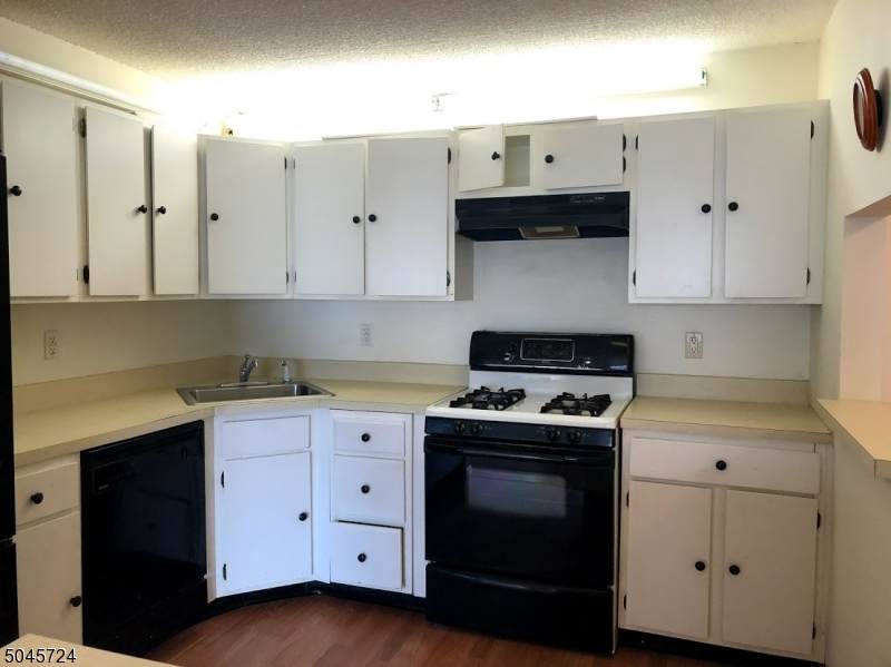 24 Feiler Ct - Photo 1