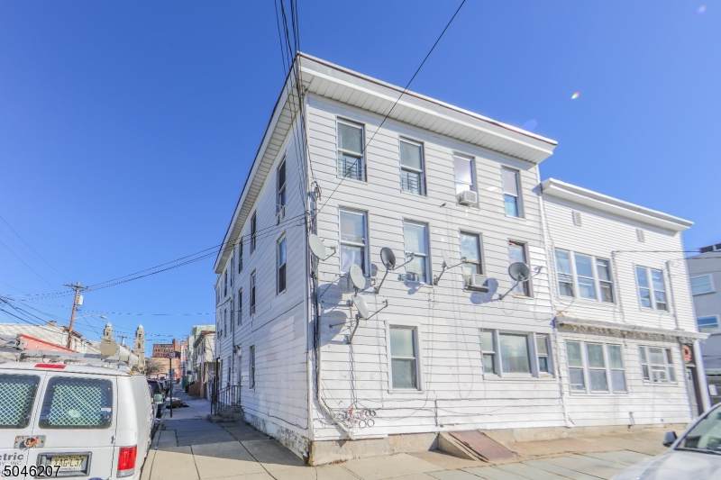 51 Mill St - Photo 1