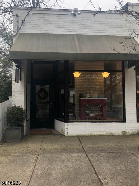 42 Fairfield St - Photo 1