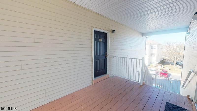 133 Frank Ct - Photo 1
