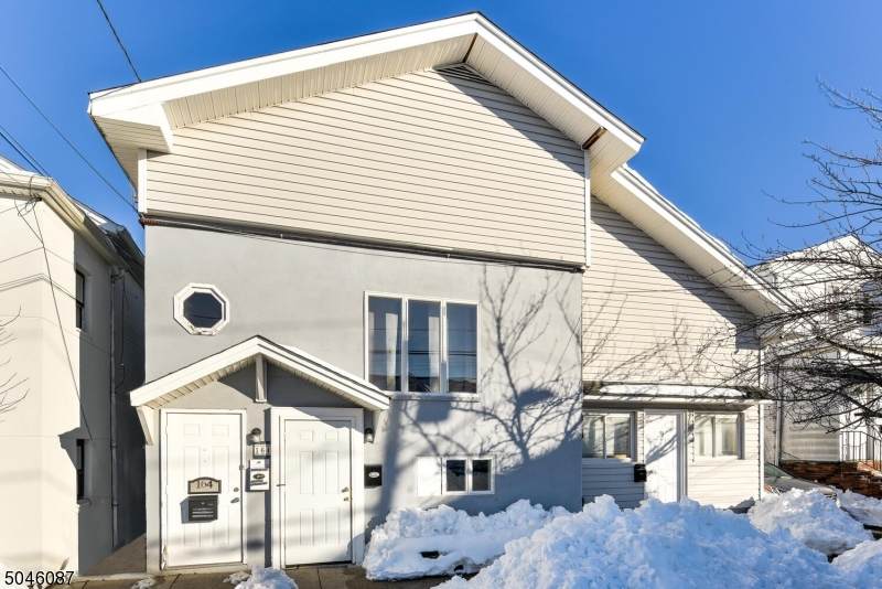 162 Lincoln Pl - Photo 1