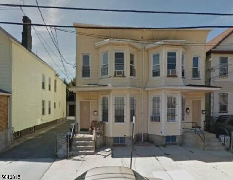 112 Marshall St - Photo 1