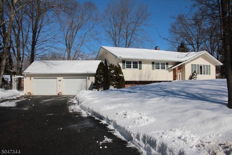 17 Rutgers Ave - Photo 1