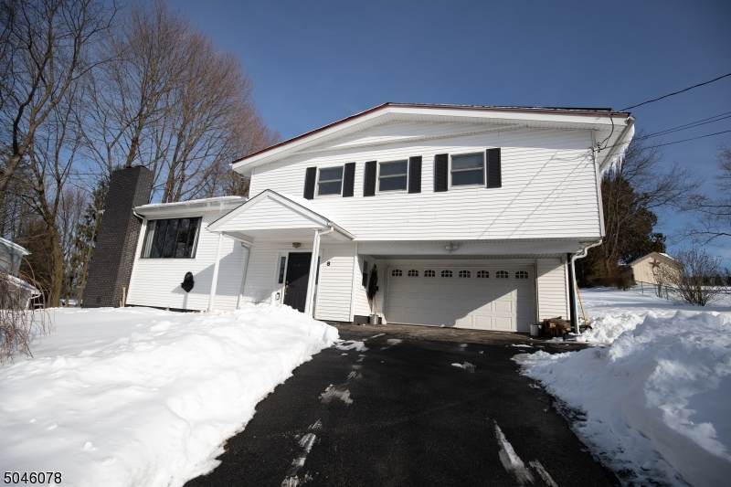 8 High Point Circle - Photo 1