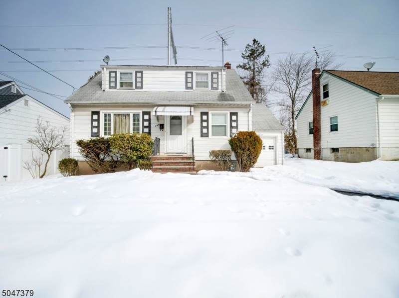 445 Cristiani St - Photo 1