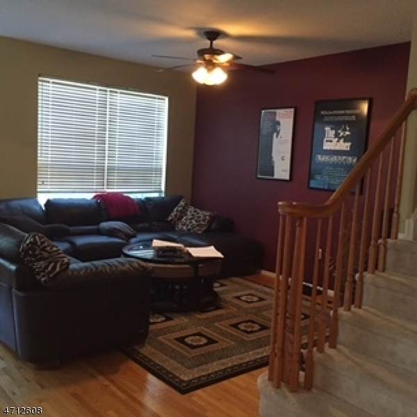 15 Timothy Ct - Photo 1