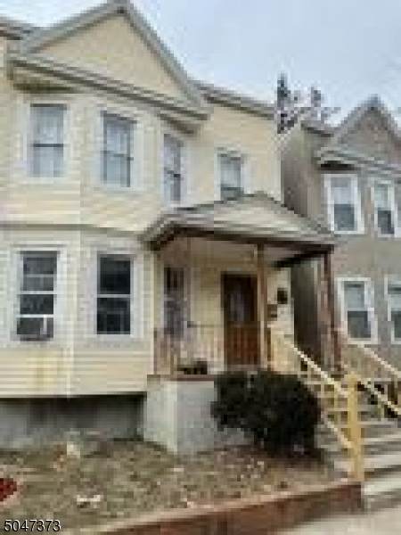 121 Palm St - Photo 1