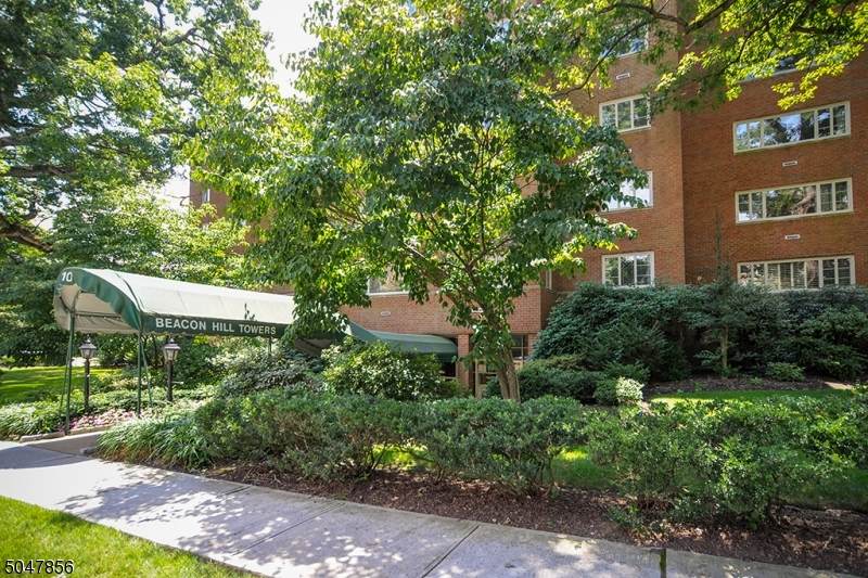 10 Euclid Ave - Photo 1