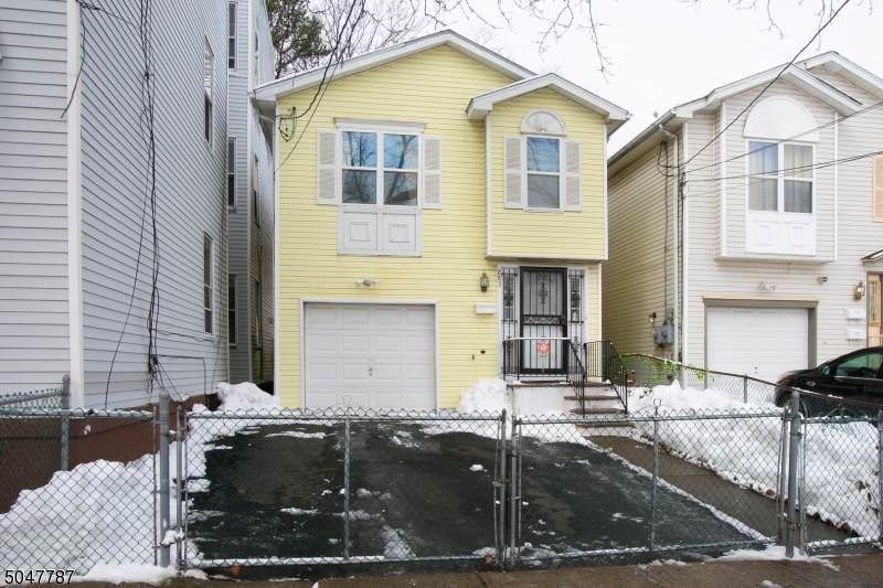883 Hunterdon St - Photo 1