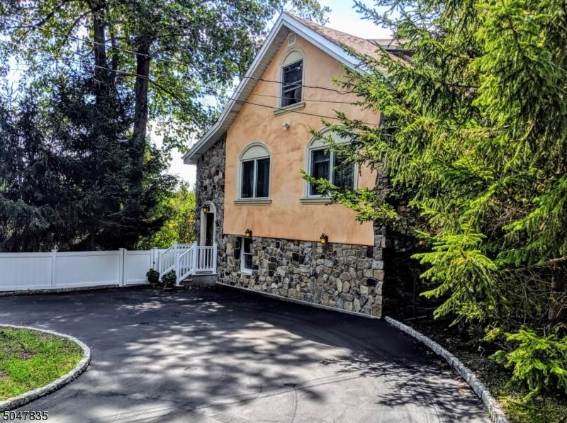 419 Macopin Rd - Photo 1