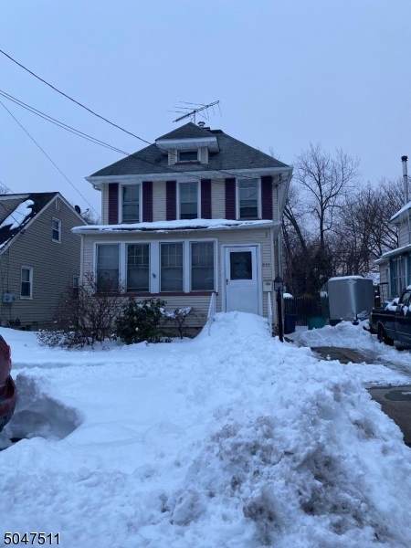 833 Jaques Ave - Photo 1