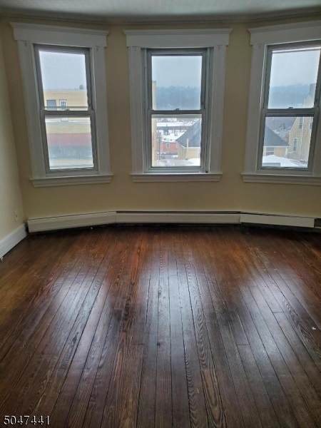70 Valley St - Photo 1