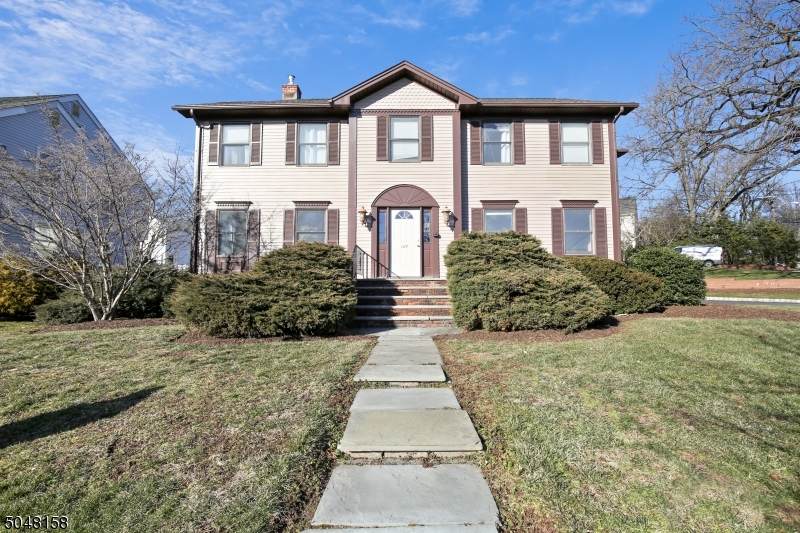 127 Millburn Ave - Photo 1