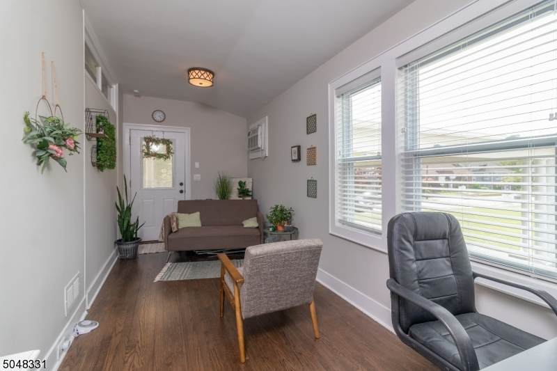 100 Valley Rd - Photo 1