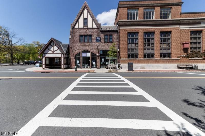 255 Bellevue Ave - Photo 1