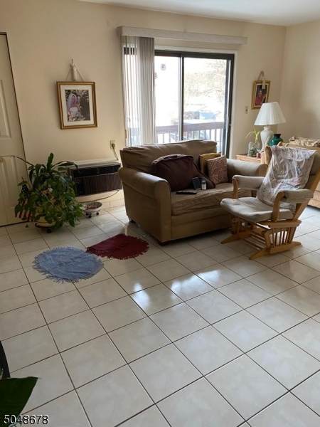 730 Mill St - Photo 1