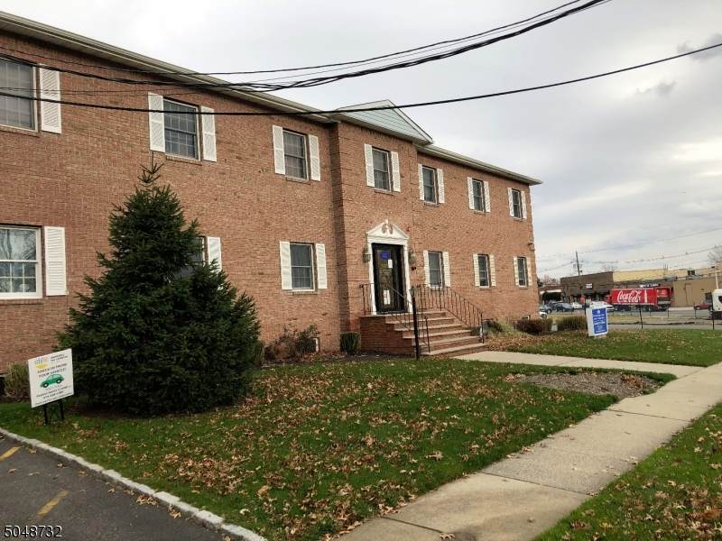 382 W Passaic Ave - Photo 1