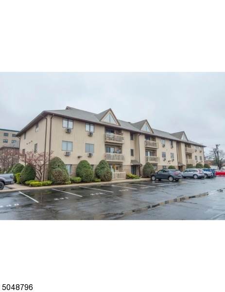 651 Riverside Ave - Photo 1
