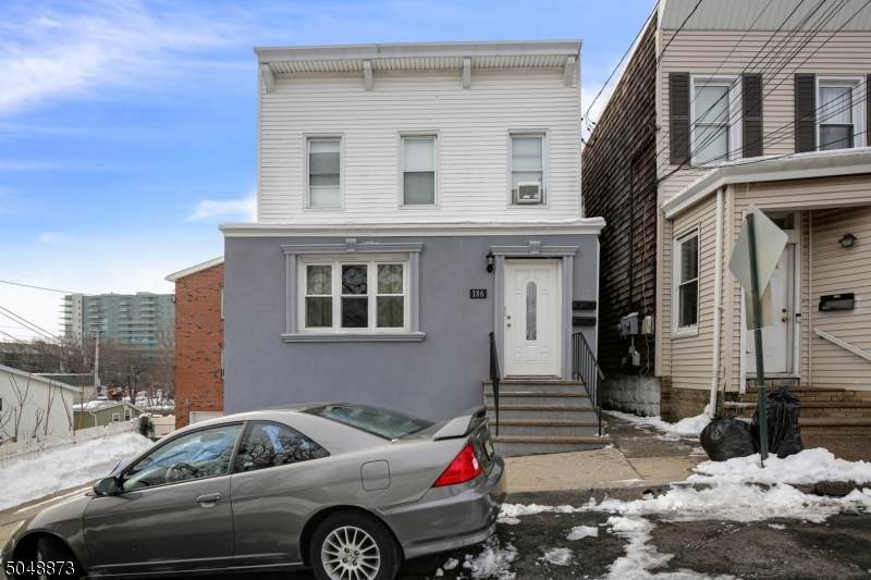 186 Jersey Ave - Photo 1