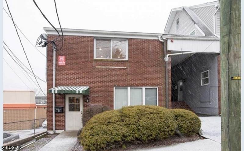 9 Ackerman Ave - Photo 1