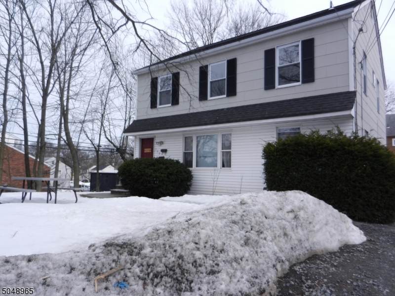109 Washington St, 2nd Floor - Photo 1
