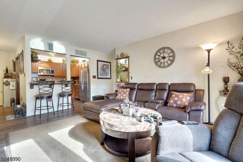20 Taylor Dr - Photo 1